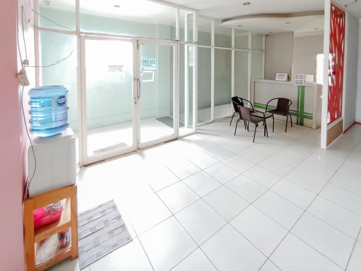 Reddoorz Syariah Near Q-Mall Banjarbaru Martapura  Екстер'єр фото